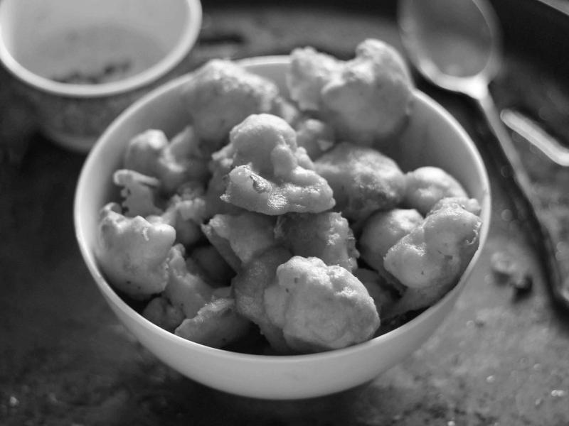 Baked Buffalo Cauliflower Bites